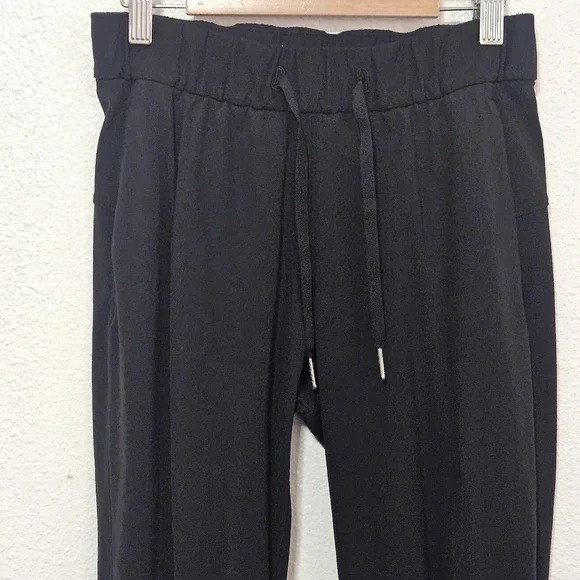 Lululemon Athletica cropped pants size 2 - Picture 2 of 13